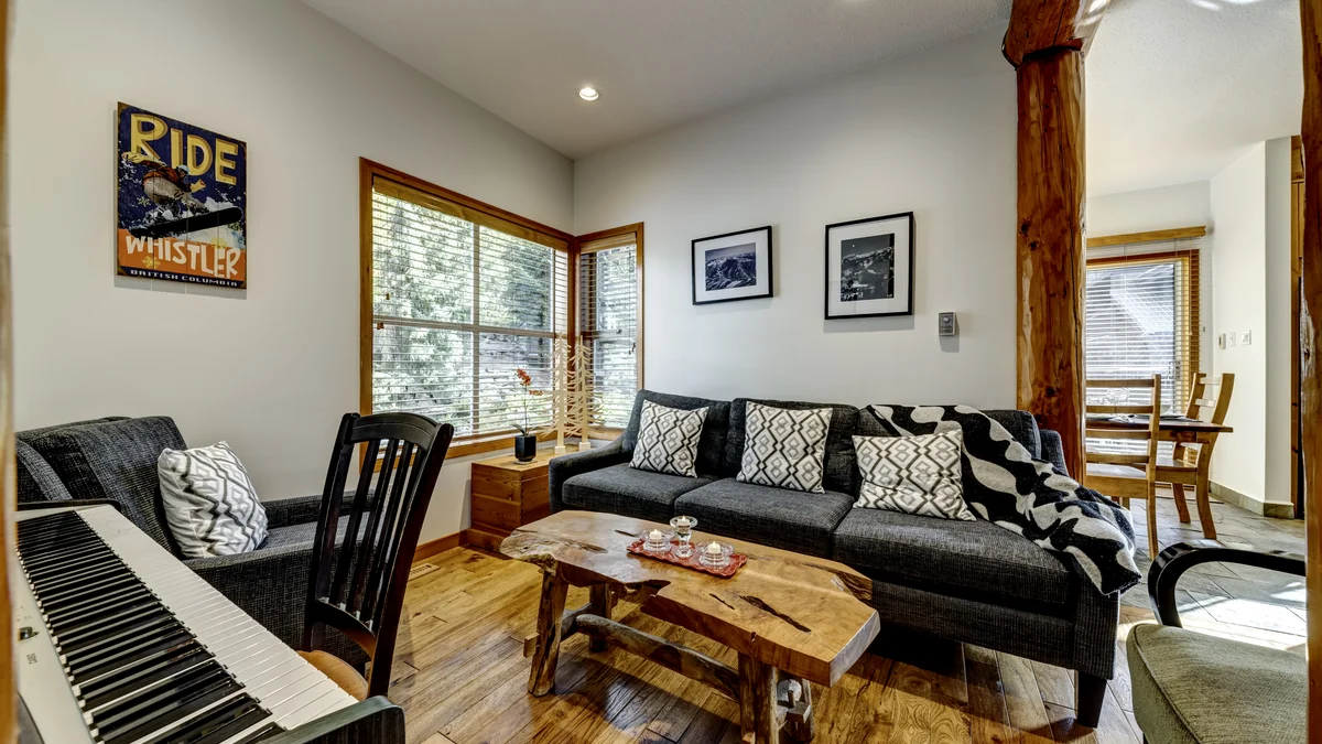 Living Area With Keyboard