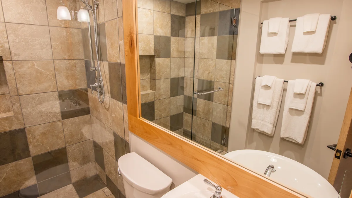 Bathroom 4