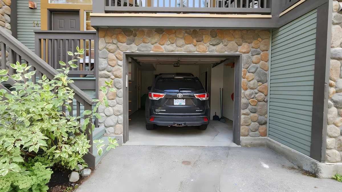 Garage Parking