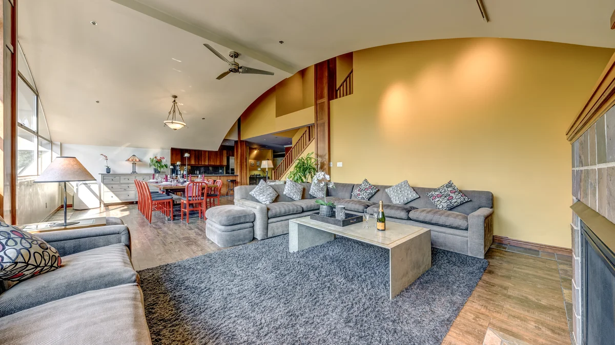Living/Dining Room