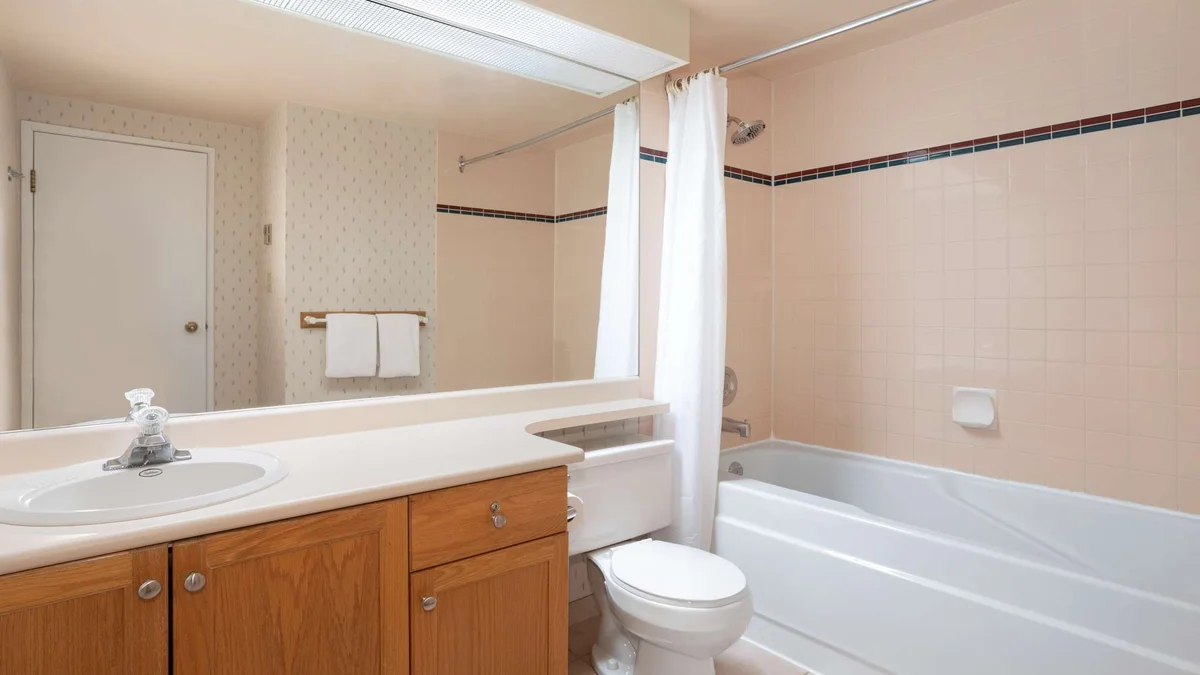 Bedroom 1 Ensuite