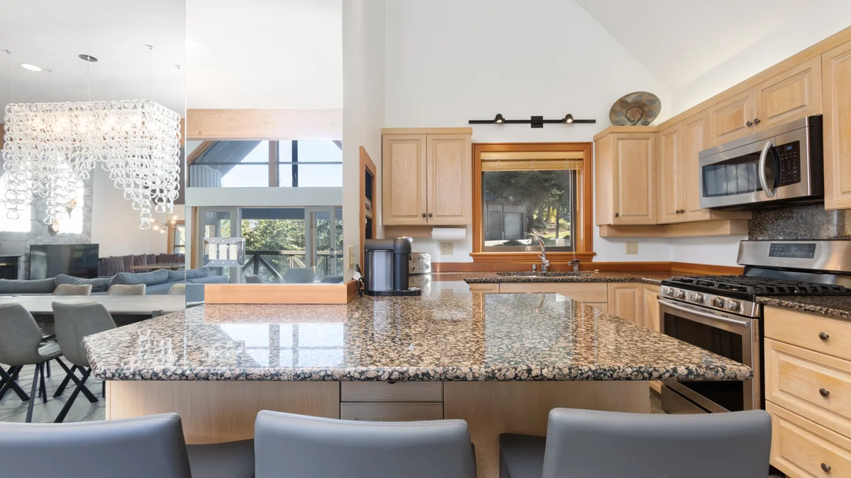 Pinnacle Ridge 06