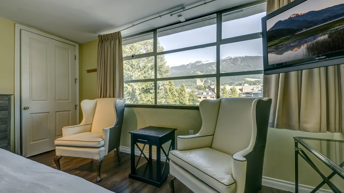 Bedroom 2 - King