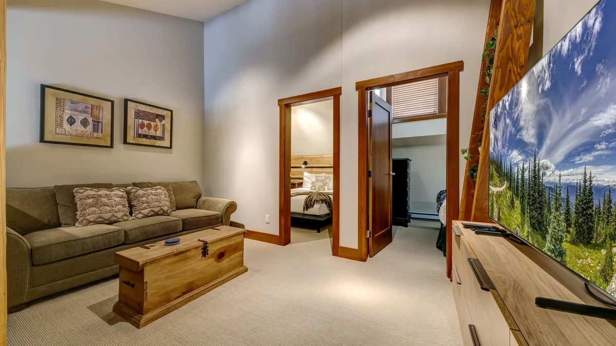 Loft With Double Sofa Bed