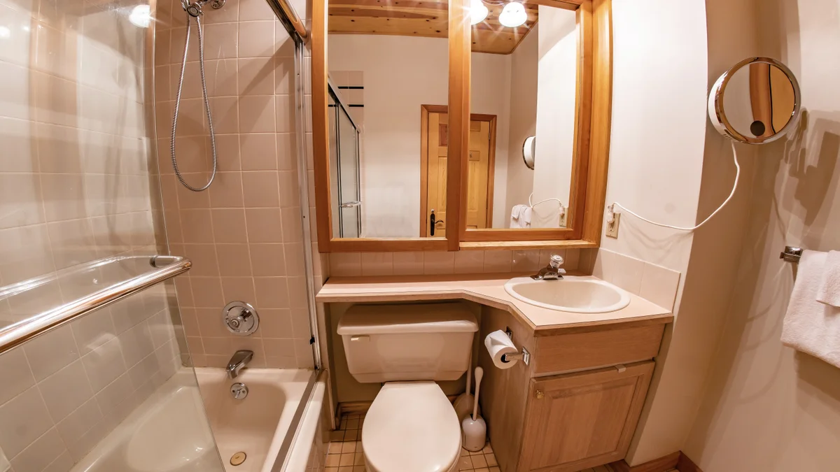 Master Bedroom Ensuite