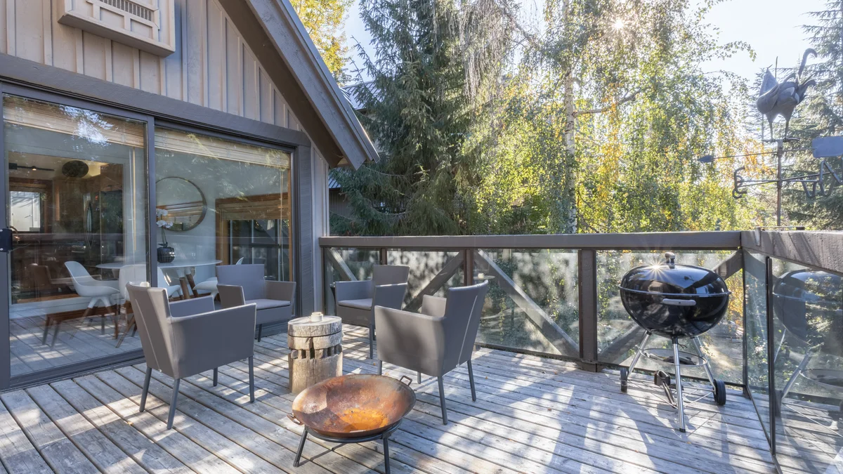 Pinnacle Ridge 06