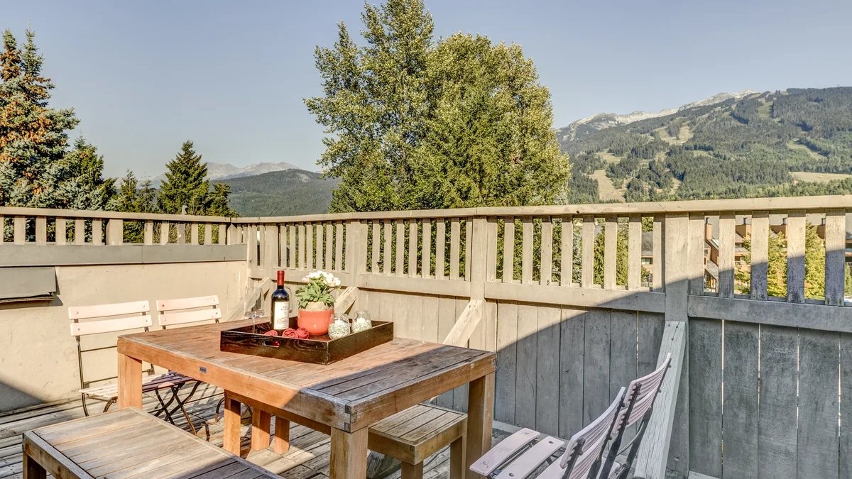 Outdoor Dining Area