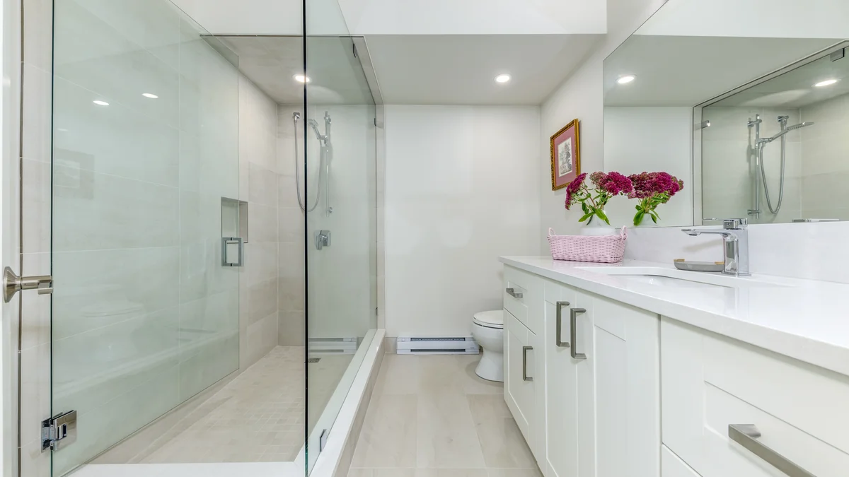 Bedroom 1 Ensuite