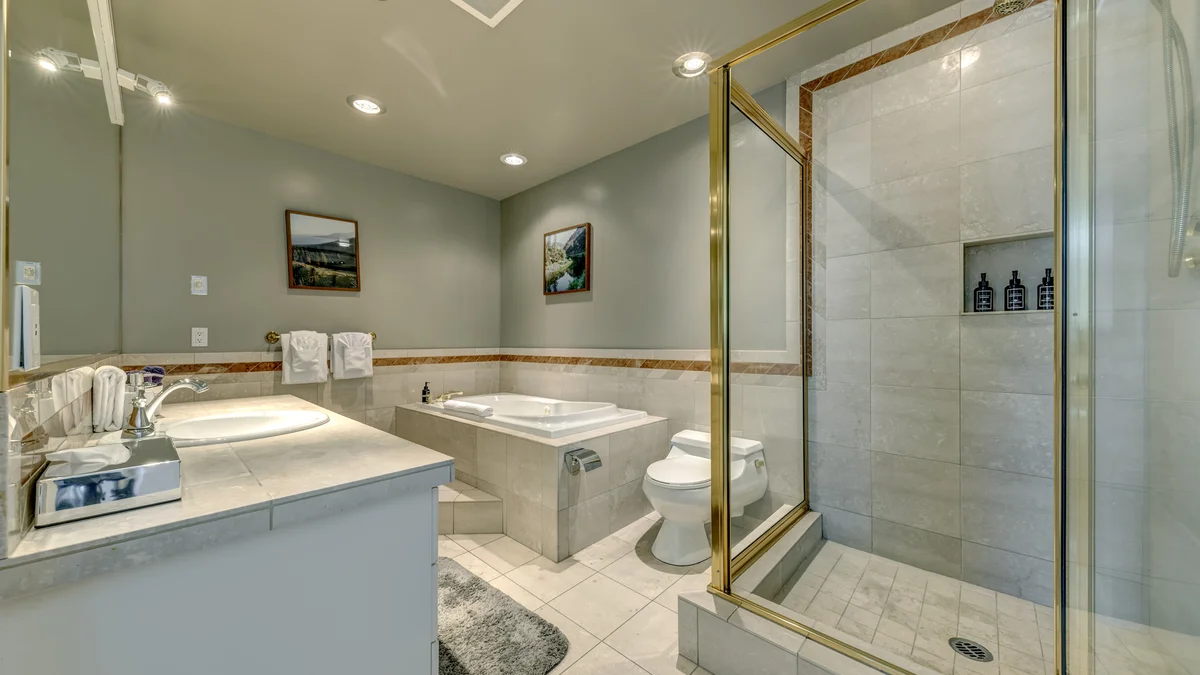 Bedroom 2 Ensuite