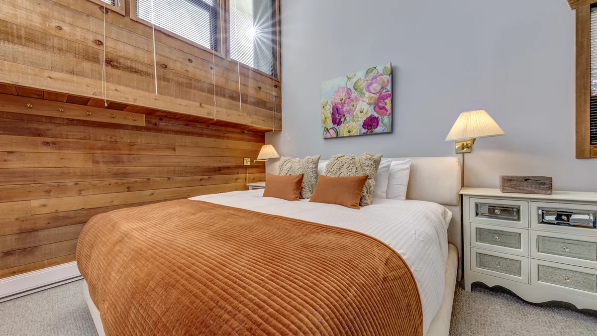 Master Bedroom - King