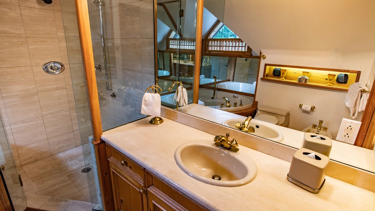 Ensuite Bathroom for Master Bedroom