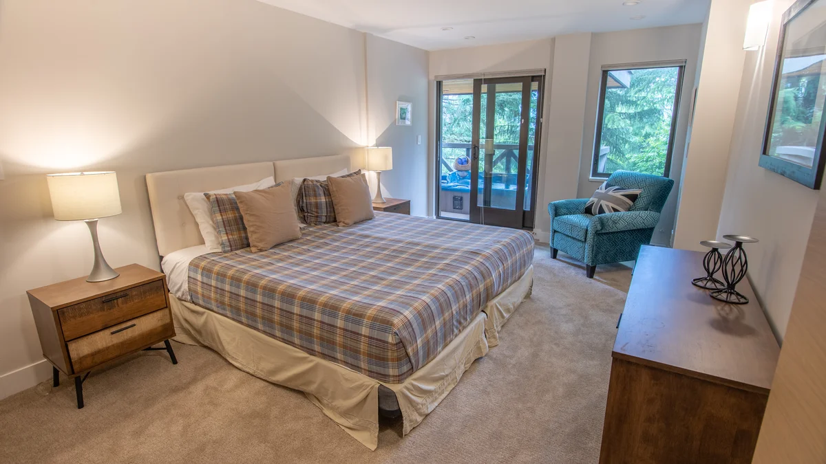 Bedroom 3 - King or 2 Twins