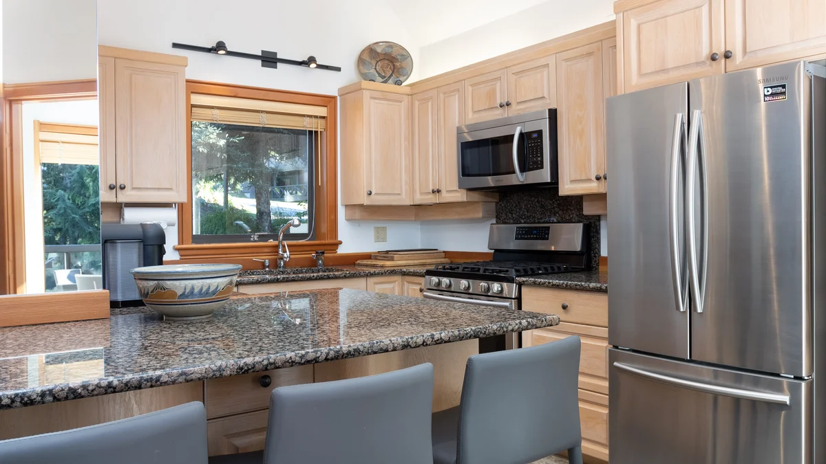 Pinnacle Ridge 06
