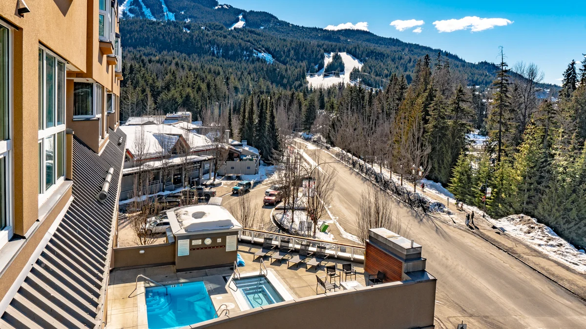 Le Chamois 504 - Upper Village