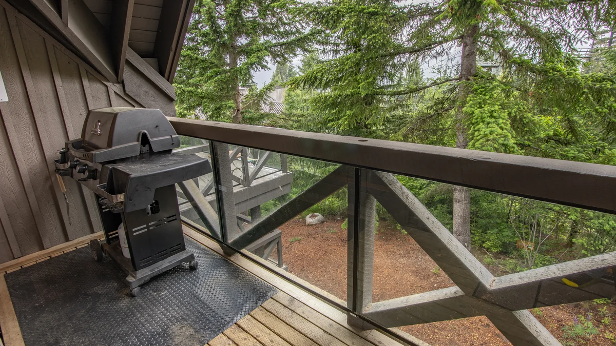 Private Patio w/ BBQ