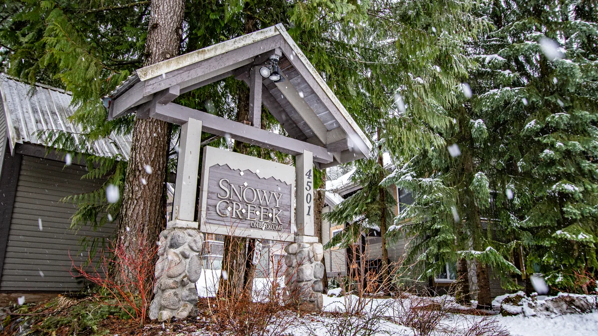 Snowy Creek Entrance