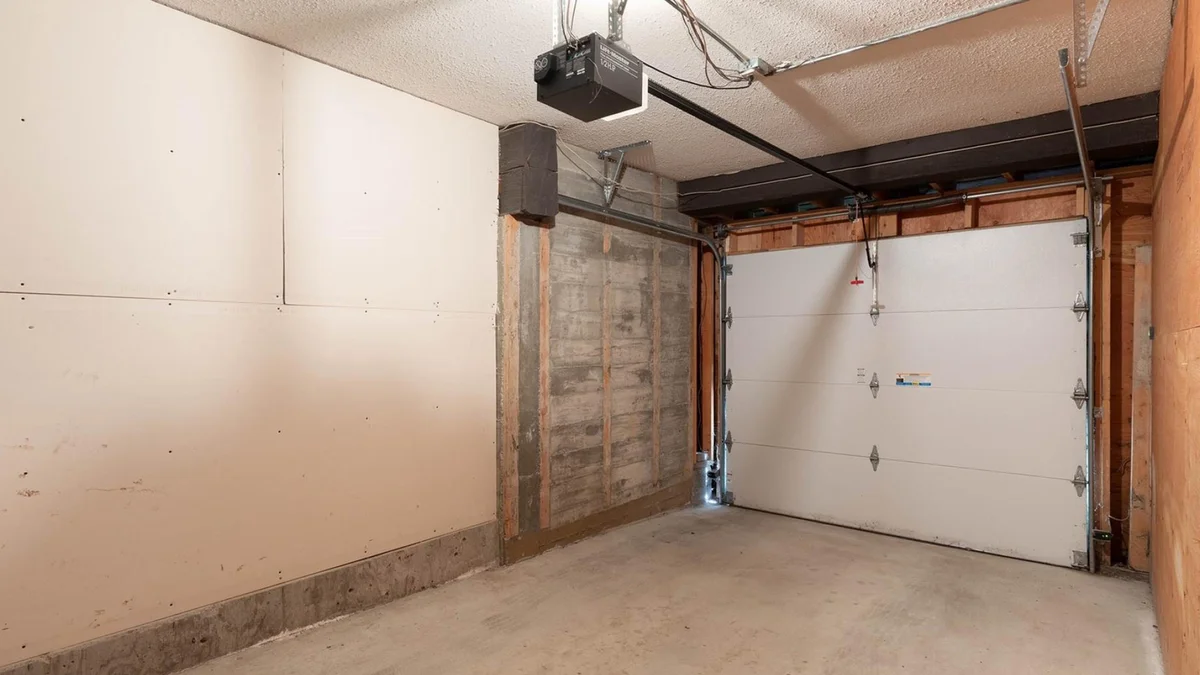 Single Garage