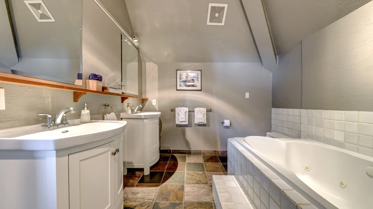 Master Bedroom Ensuite
