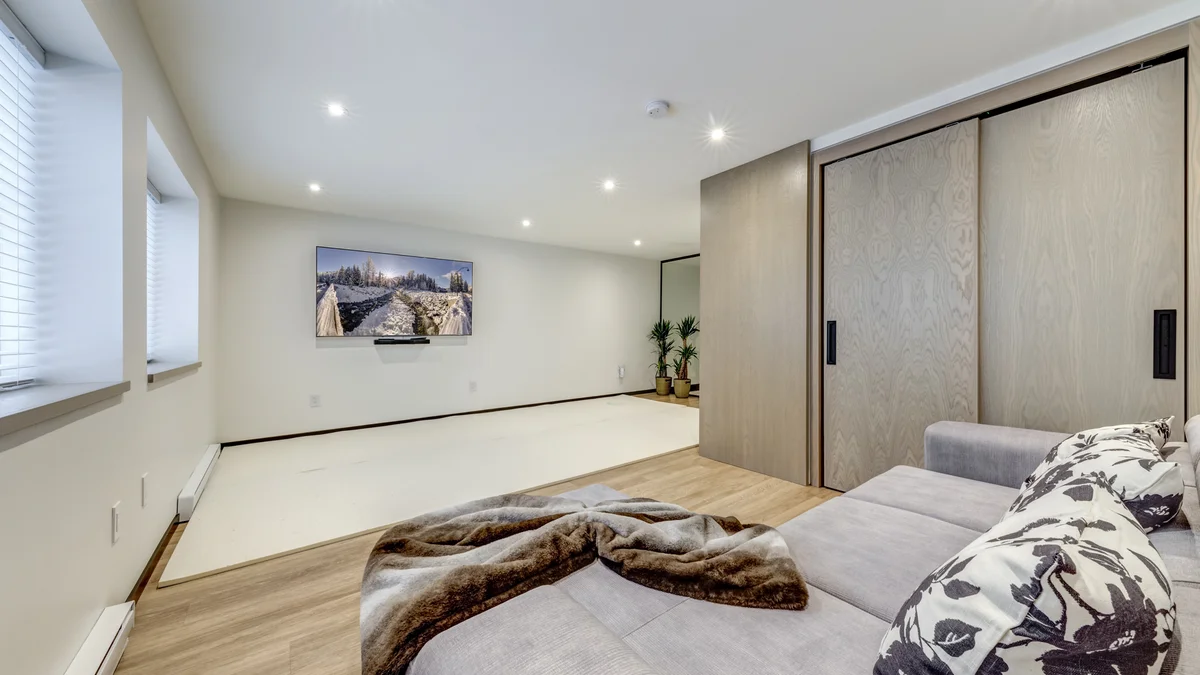 Den: Double sofa bed
