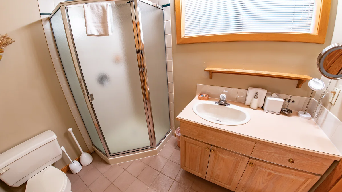 Main Floor Bathroom
