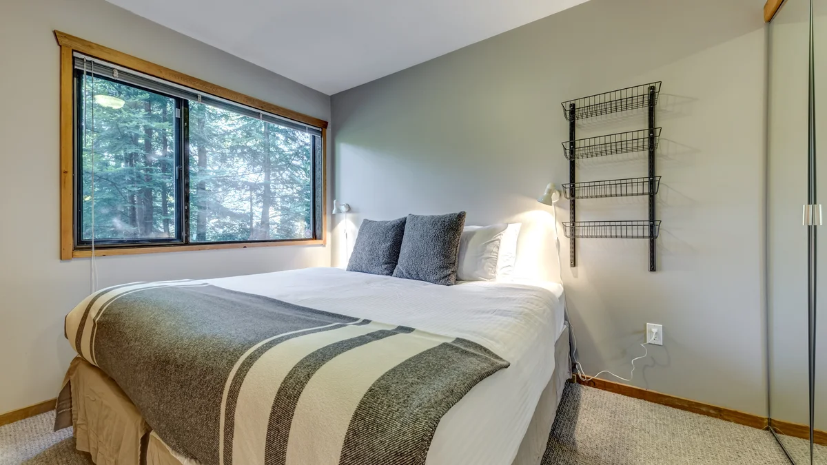 Bedroom 2 - King