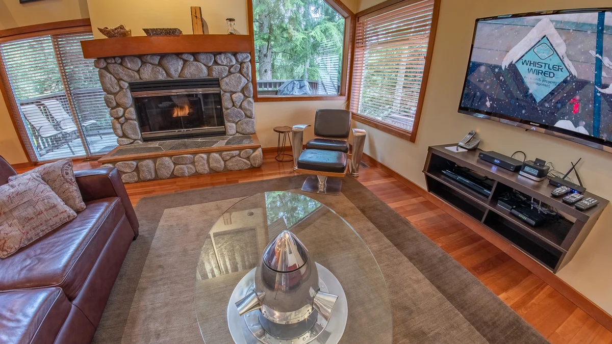Spacious Living Room
