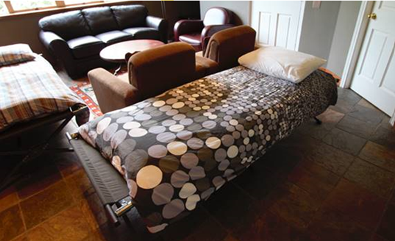 Adult folding cot bed