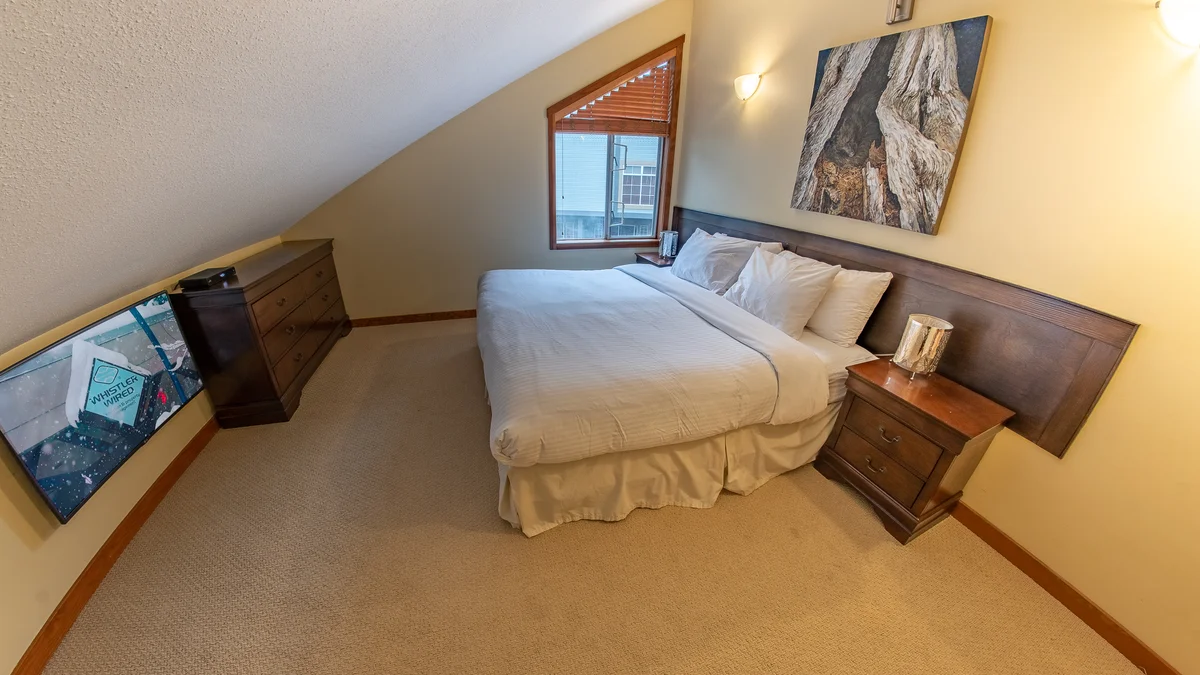 Bedroom 2 - King or 2 Twins