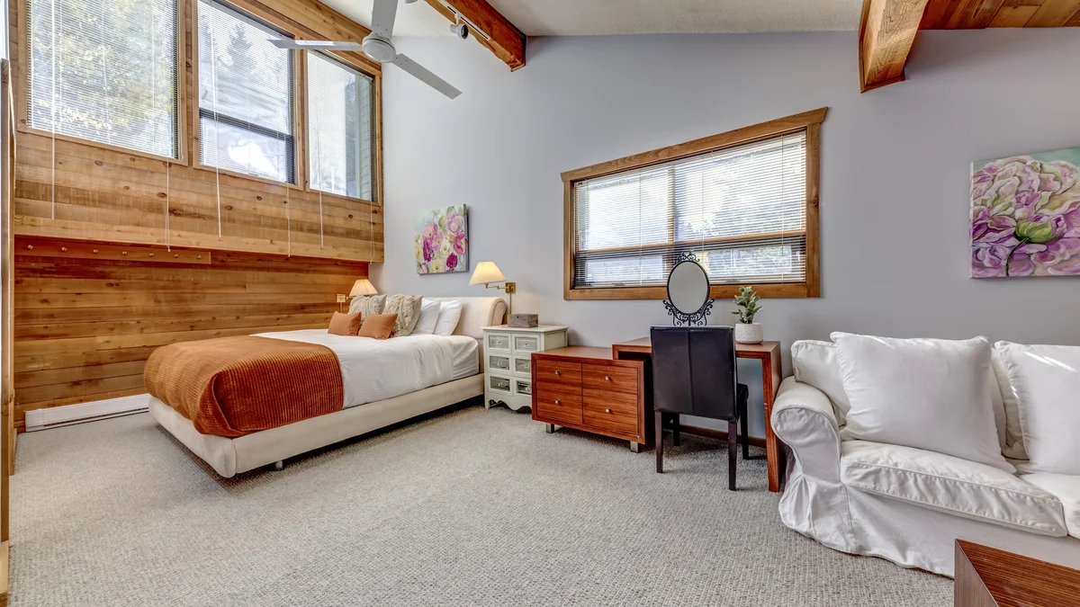 Master Bedroom - King